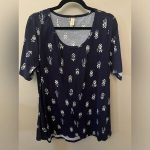 LuLaRoe Perfect T - XL Pineapples